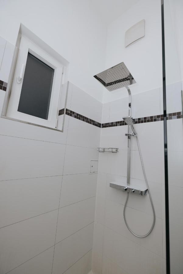 Kh Universitaet Apartament